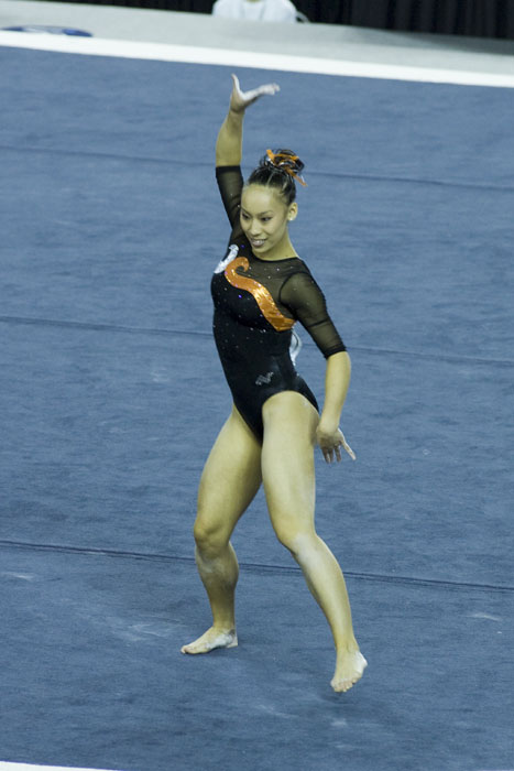 08NCAA1S1K_5043