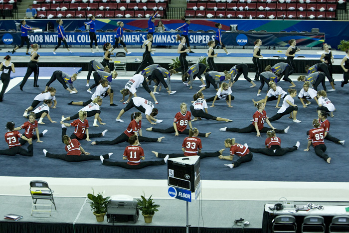 08NCAAF0D_2001